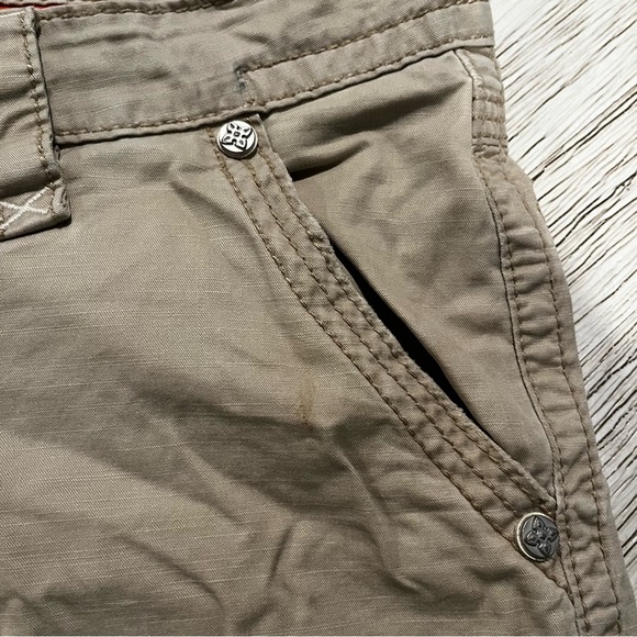 Rock Revival Khaki Cargo Shorts for Men - Picture 3 of 16